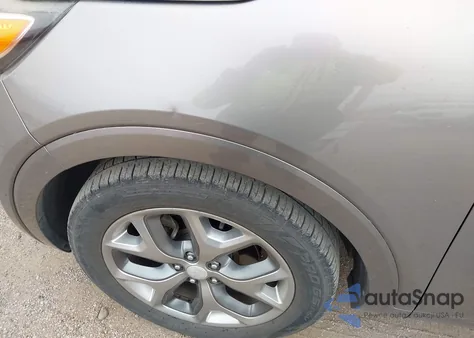 2016 Kia Sorento 3.3L Sx z USA, uszkodzony, nr VIN 5XYPK4A54GG037681